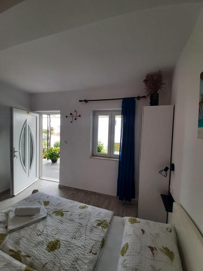 Apartments Mate Bol Extérieur photo