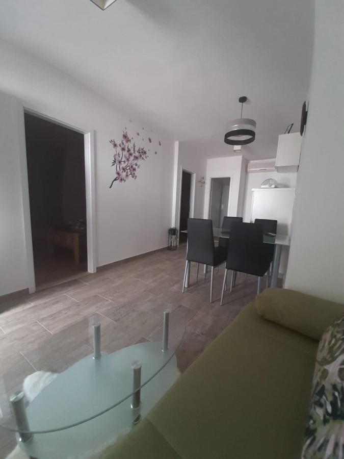 Apartments Mate Bol Extérieur photo