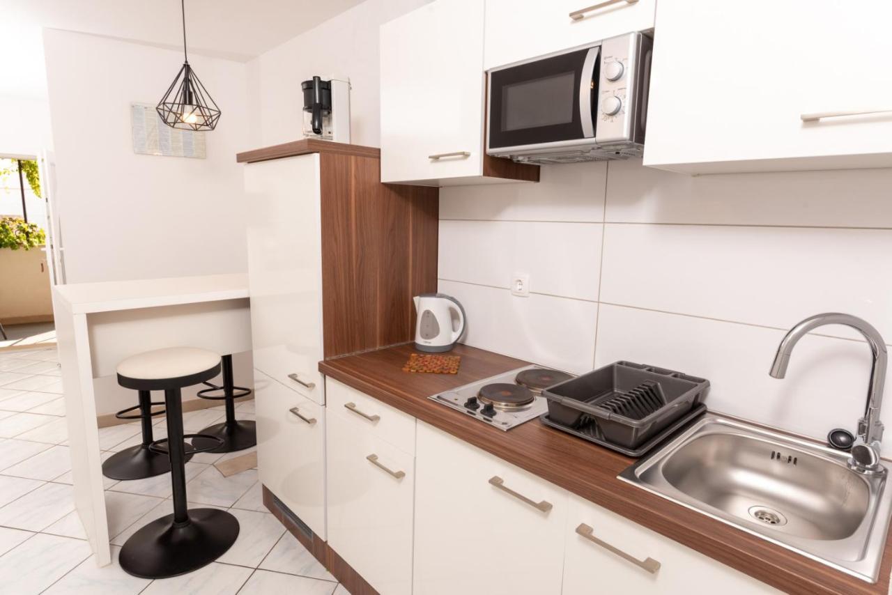 Apartments Mate Bol Extérieur photo